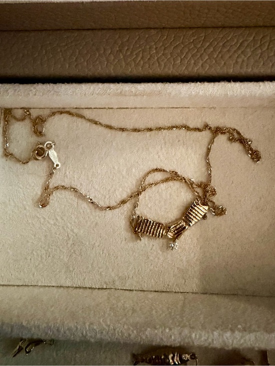 Catbird Jewelry - Catbird Gold Ribbon Necklace with Single Diamond